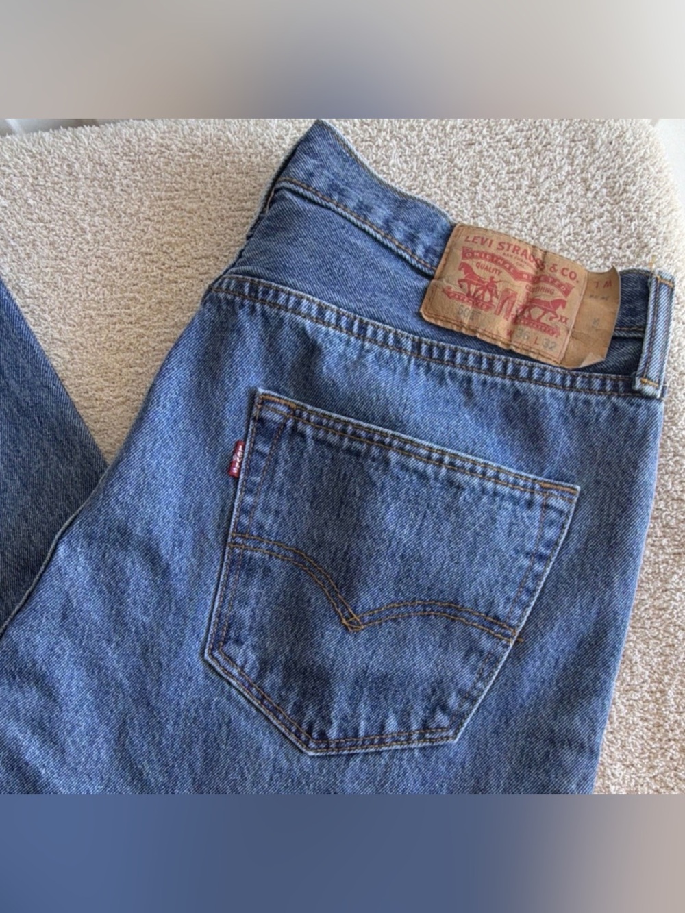 Levi's Men's Straight Fit Blue Denim Jeans - Picture 2 of 8